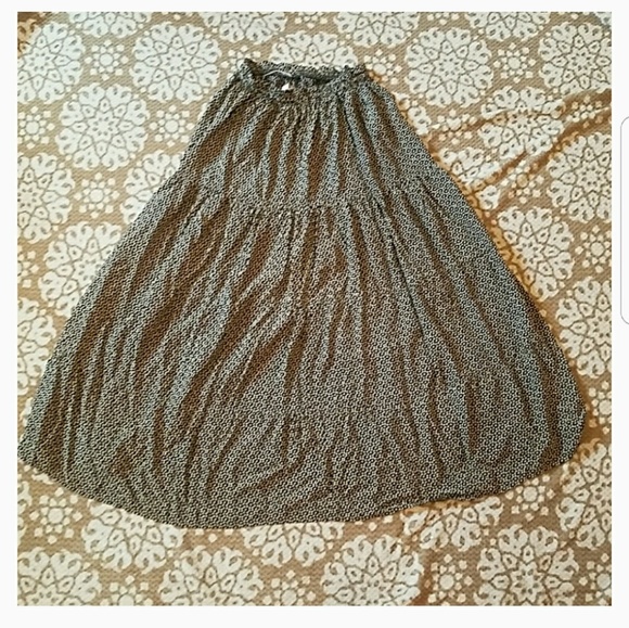 Romeo Romeo 36" long skirt 25" waist - Picture 5 of 5